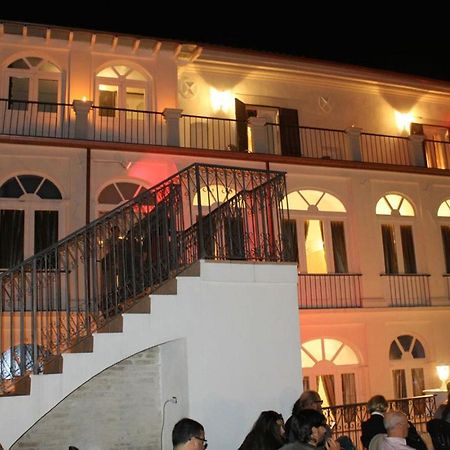 Palazzo Tilli Casoli  外观 照片