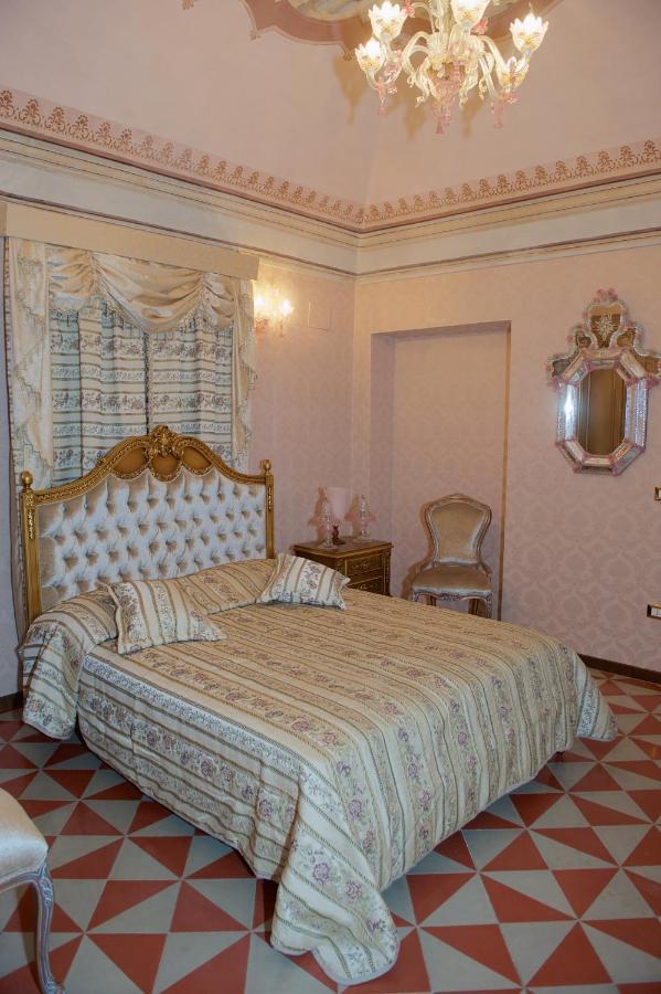 Palazzo Tilli Casoli  外观 照片