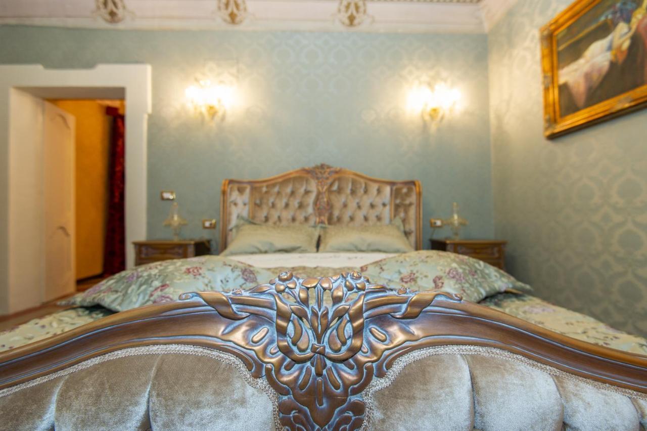 Palazzo Tilli Casoli  外观 照片