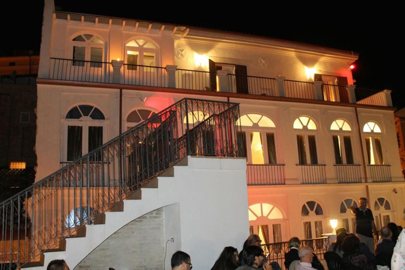 Palazzo Tilli Casoli  外观 照片